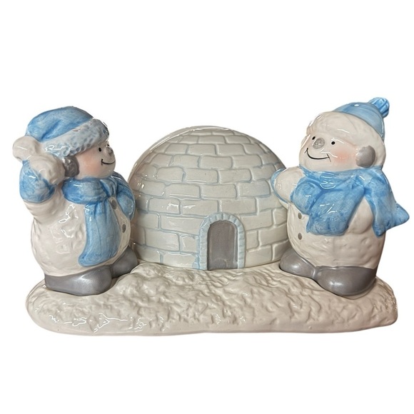 Christmas Around the World Snowman Napkin Salt Pepper Shaker Set House Of Lloyd - Picture 1 of 9